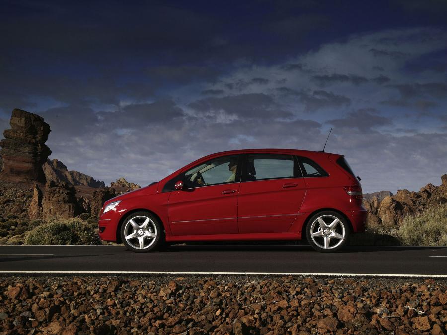  Mercedes-Benz B200 Turbo 2005 года  (фото 16 из 27)